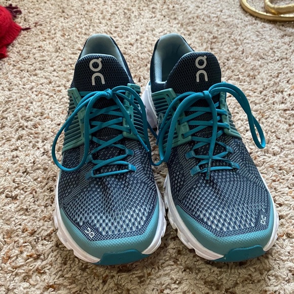 On Running Cloudswift Shoe sz 9.5 - Picture 4 of 6